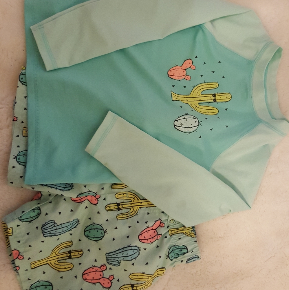 Boy's Swimsuit 3T Rashghard and Trunks (set)